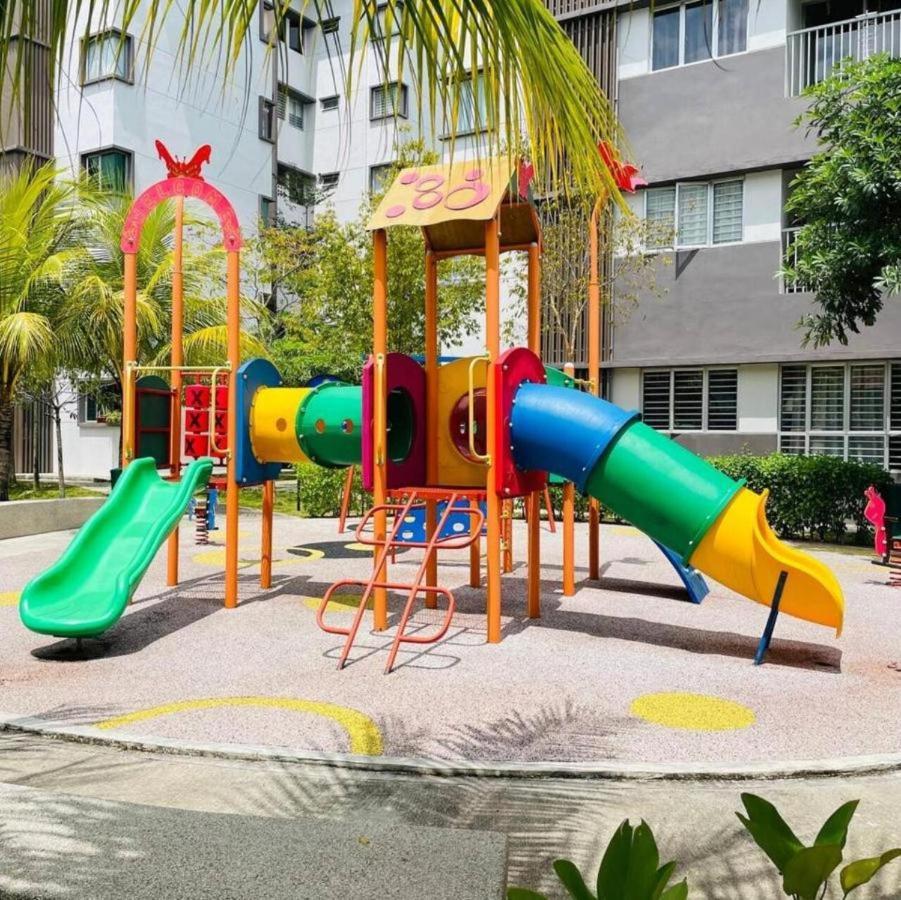 Wallaway2Stay Kiara Nilai Apartment 3 Bedroom Экстерьер фото